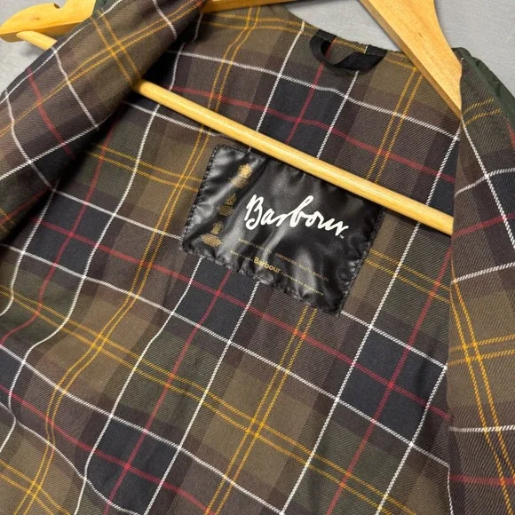 Barbour Classic Zip In Liner Vest Green Quilted Tartan Plaid A855 Size 34